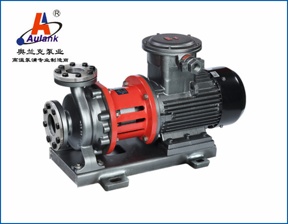 泵浦簡介：該泵浦為磁力驅動式高低溫離心泵，移送循環介質為不含顆粒、纖維的液體。泵浦外觀設計新穎、振動小、噪音低、無泄漏。泵浦可循環水、導熱油、乙二醇、硅油、酒精、碳氫溶液等介質，泵浦耐溫范圍：-120℃～+350℃。并可根據客戶需求，定制變頻、防爆、特殊電源等電機